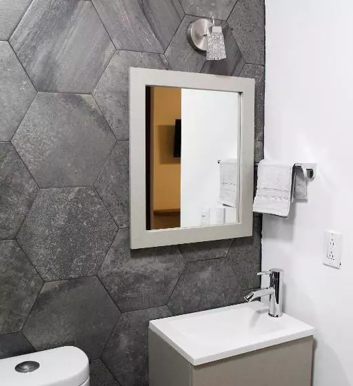 پانسیون Suites Ciento 37
