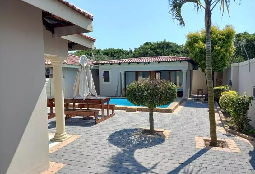 Aamiaismajoitus (B&B) Esangweni Guest House