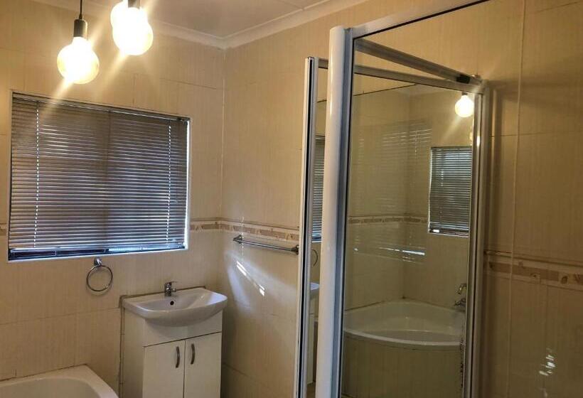 צימר Esangweni Guest House