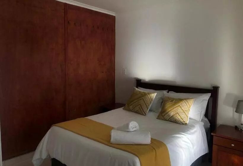 Aamiaismajoitus (B&B) Esangweni Guest House