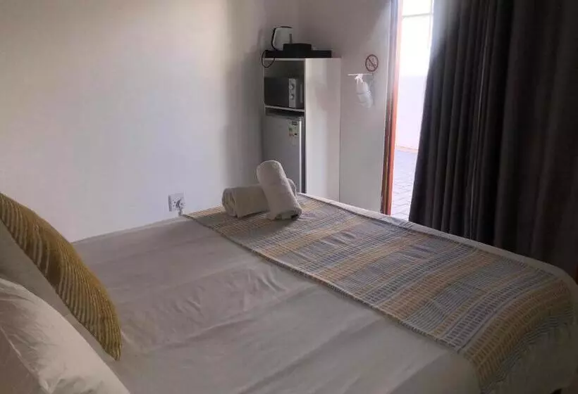 Aamiaismajoitus (B&B) Esangweni Guest House