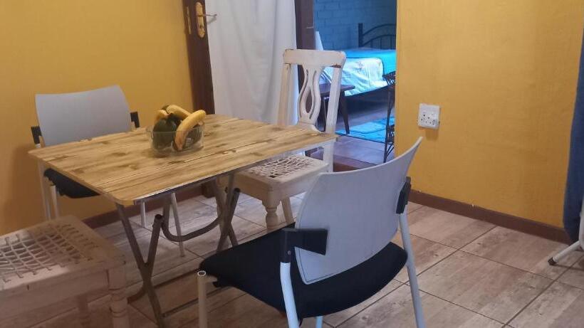 مبيت وإفطار Thrush Nest Durban