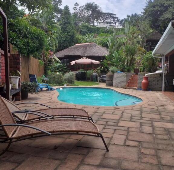 مبيت وإفطار Thrush Nest Durban