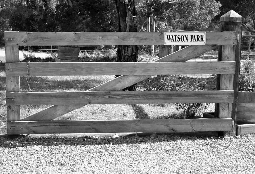 Aamiaismajoitus (B&B) Watson Park