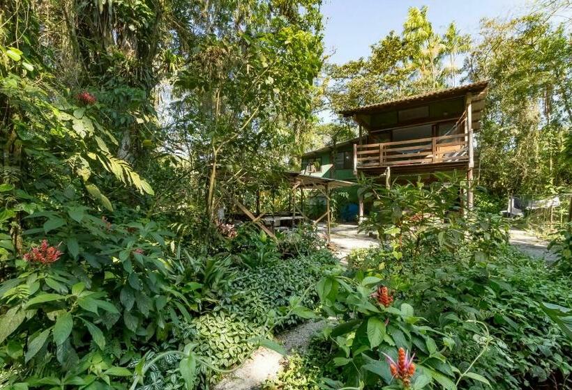 Hostel E Camping Rio Das Pedras