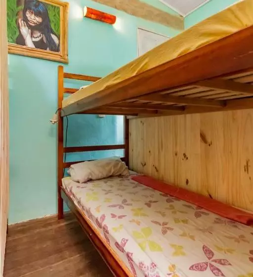 Hostel E Camping Rio Das Pedras