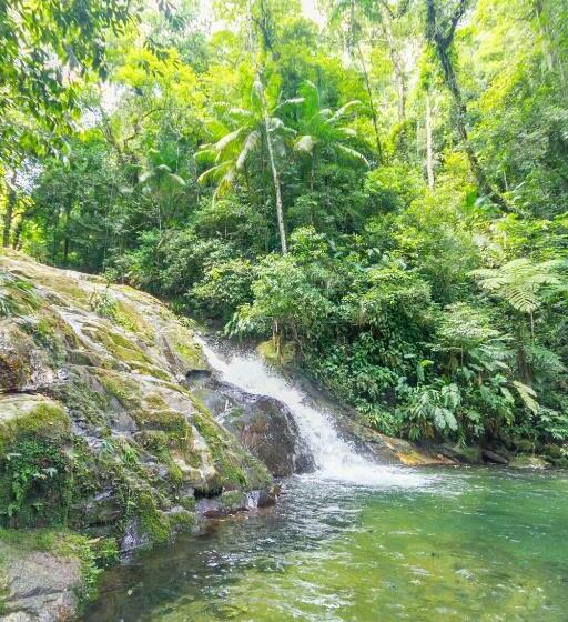 Hostel E Camping Rio Das Pedras