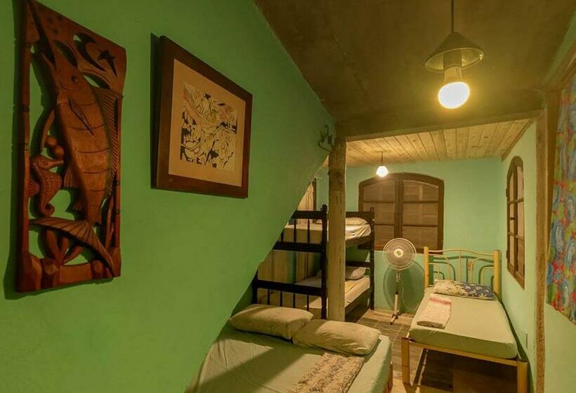 Hostel E Camping Rio Das Pedras