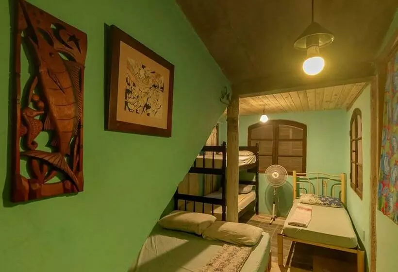 Hostel E Camping Rio Das Pedras