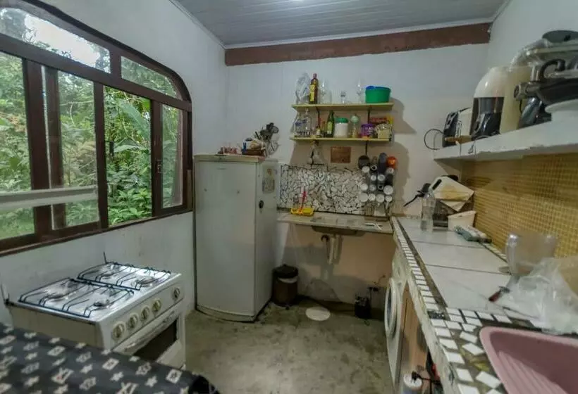 Hostel E Camping Rio Das Pedras