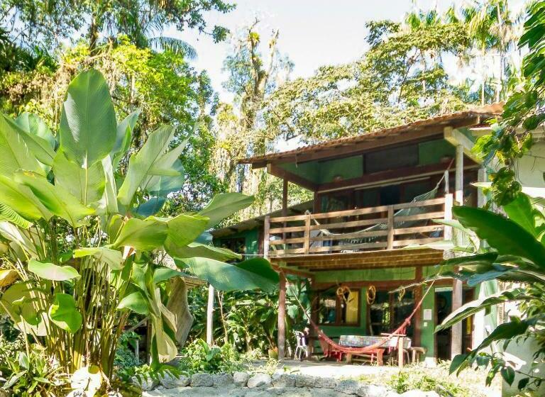 Hostel E Camping Rio Das Pedras