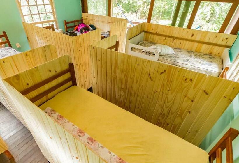 Hostel E Camping Rio Das Pedras