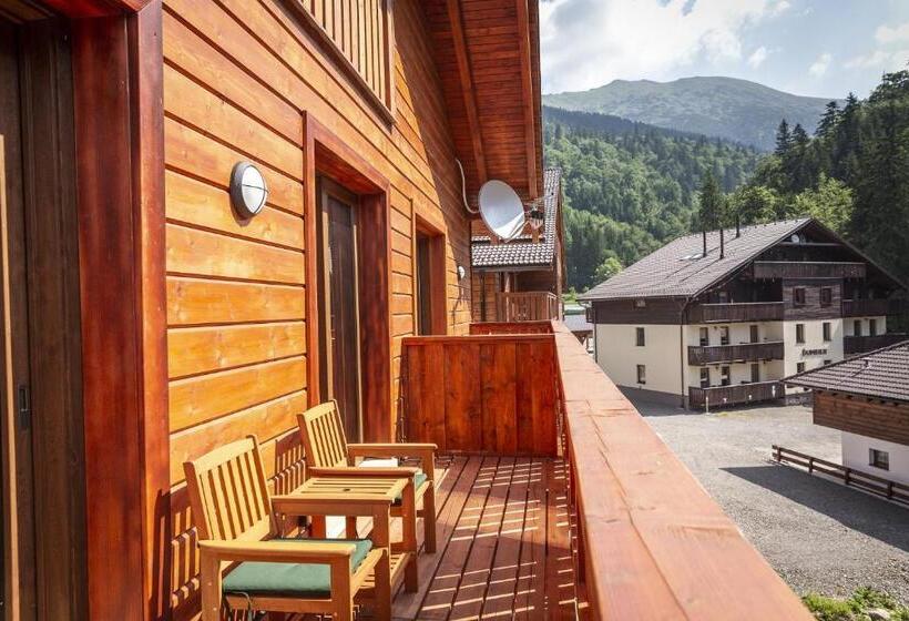 بنسيون Apartmánový Dom Poludnica   Chopok Juh