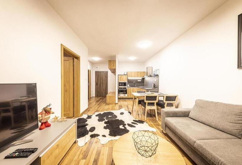 بنسيون Apartmánový Dom Poludnica   Chopok Juh