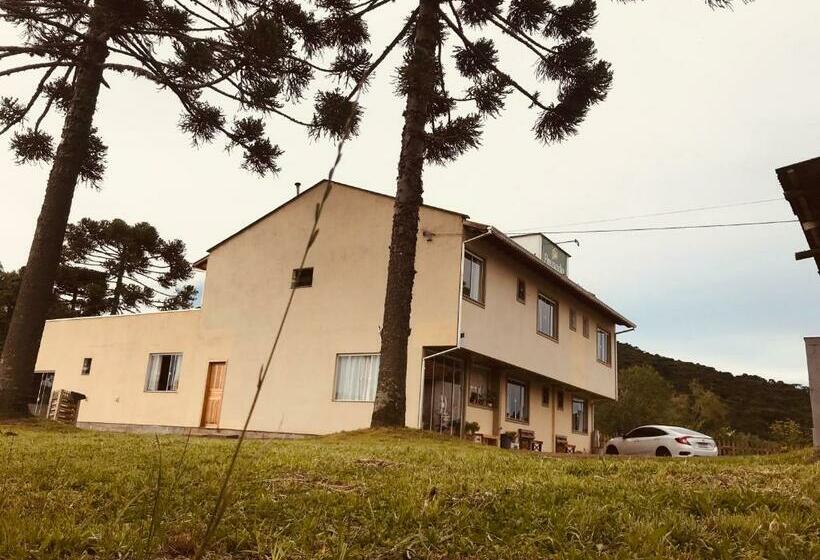 ペンション Pousada Gianisella