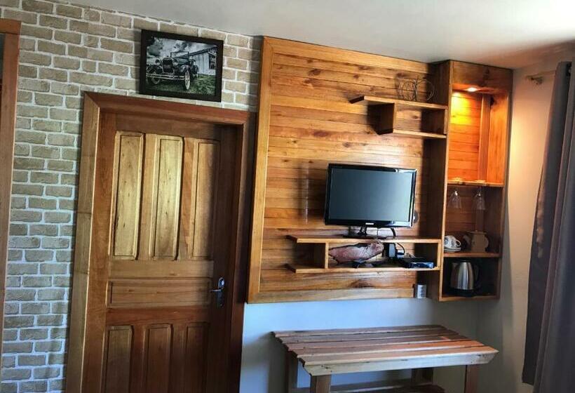 ペンション Pousada Gianisella