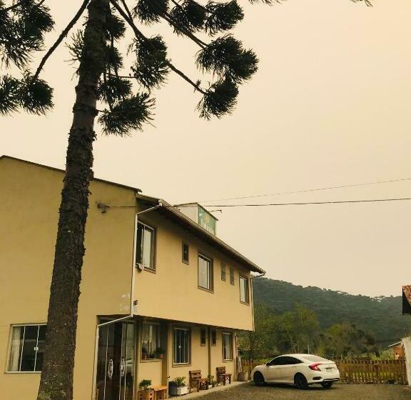 ペンション Pousada Gianisella