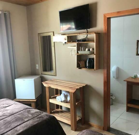 ペンション Pousada Gianisella