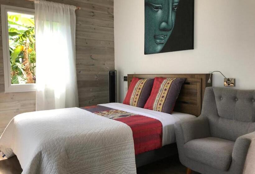 پانسیون Ravine Bleue