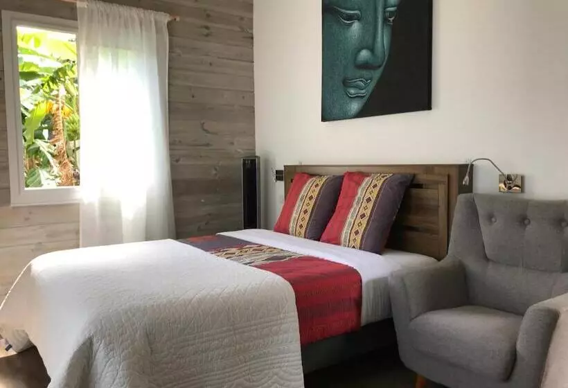 پانسیون Ravine Bleue