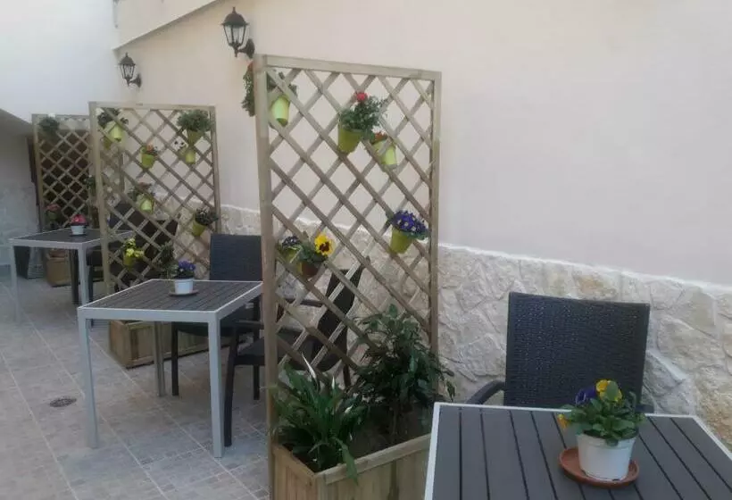 پانسیون Sole Mio Rooms & Breakfast