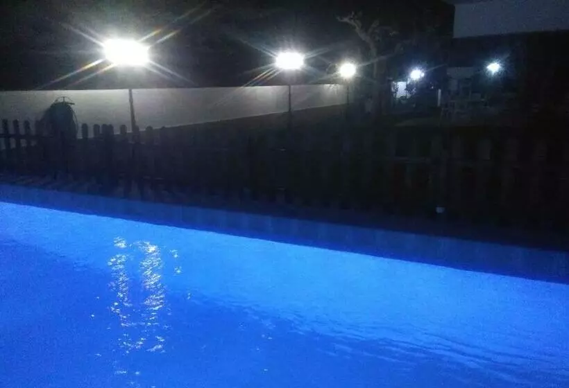 پانسیون Villa Garden