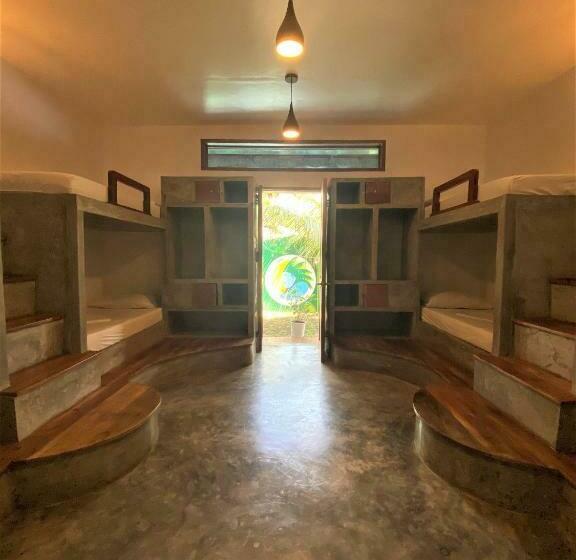 هاستل Chief Mau Moalboal Cebu