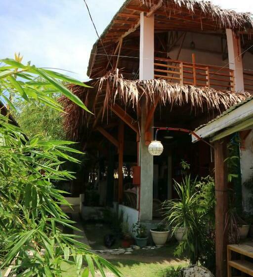 هاستل Chief Mau Moalboal Cebu