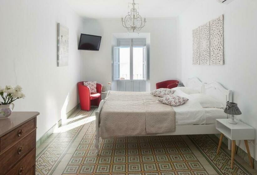 ベッドアンドブレックファースト Bed&breakfast Al Campanario