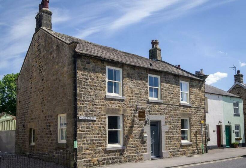 مبيت وإفطار Garden House