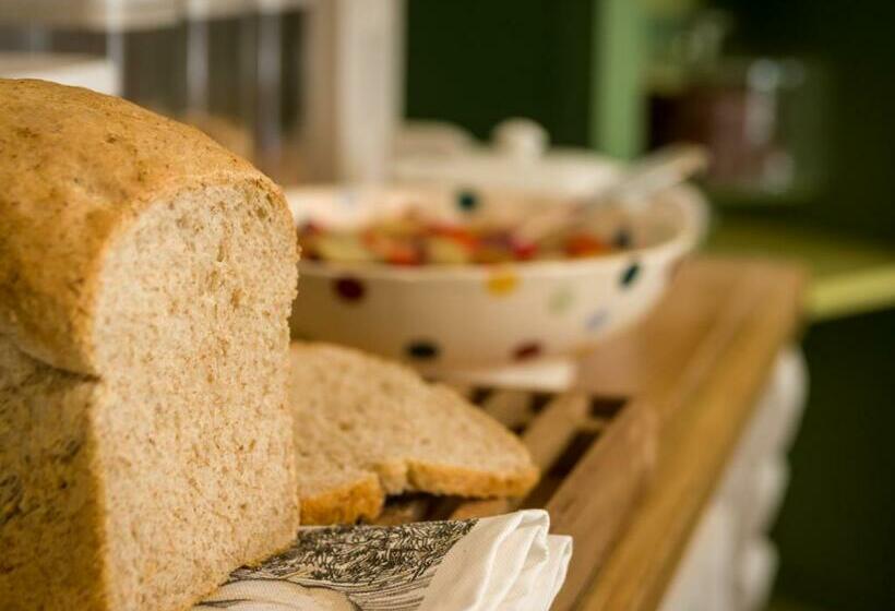 مبيت وإفطار Garden House