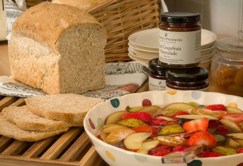 مبيت وإفطار Garden House