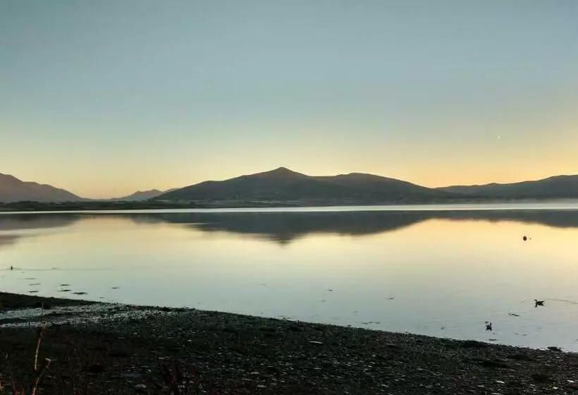 Aamiaismajoitus (B&B) Reenglas House