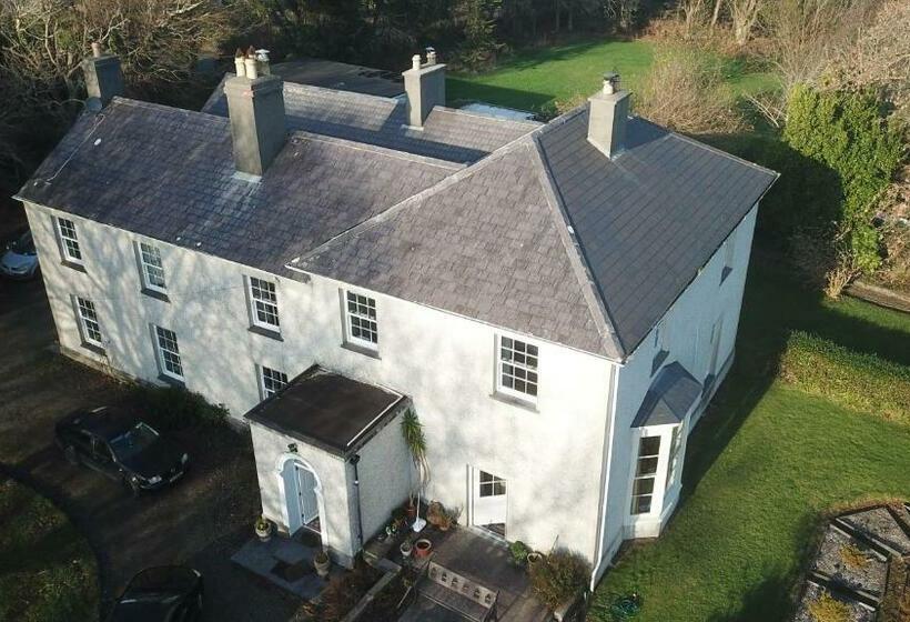 Bed and Breakfast Reenglas House