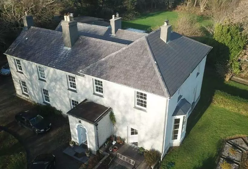 Aamiaismajoitus (B&B) Reenglas House