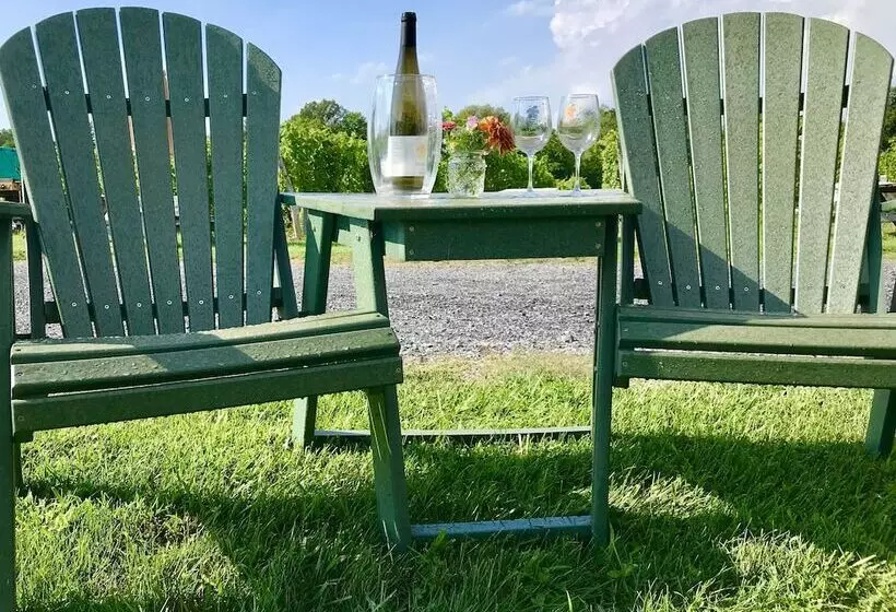 ベッドアンドブレックファースト Tillinghast Manor Bed & Brunch