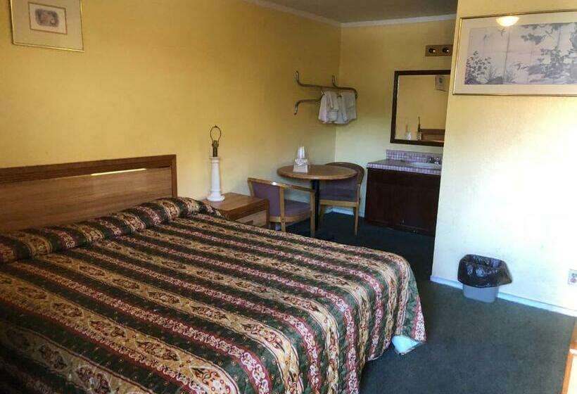 מוטל Sahara Inn   Los Angeles