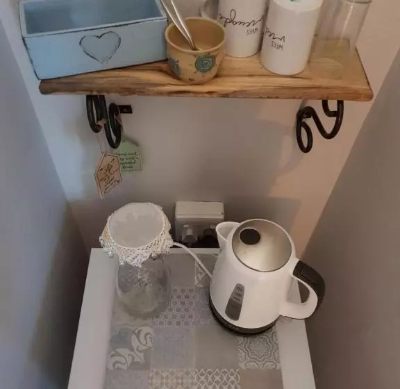 Majatalo Asher Stable Stay