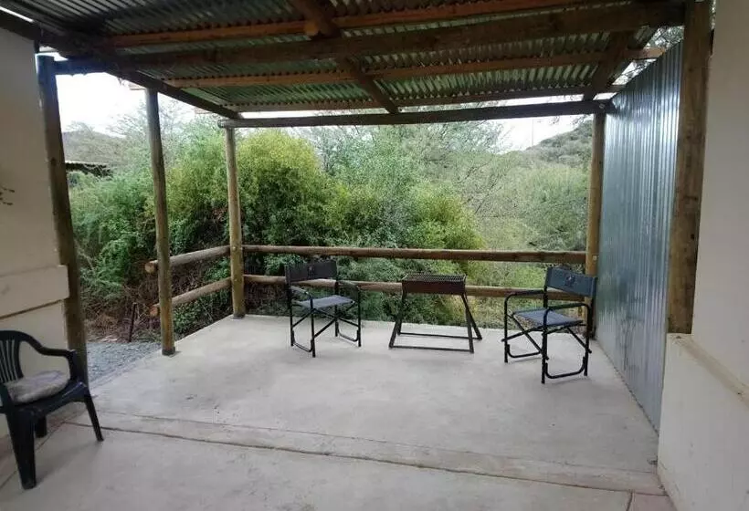 Majatalo Asher Stable Stay