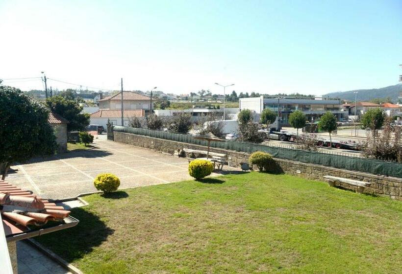 پانسیون Casa Das Pombas