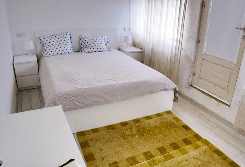 پانسیون Casa Das Pombas