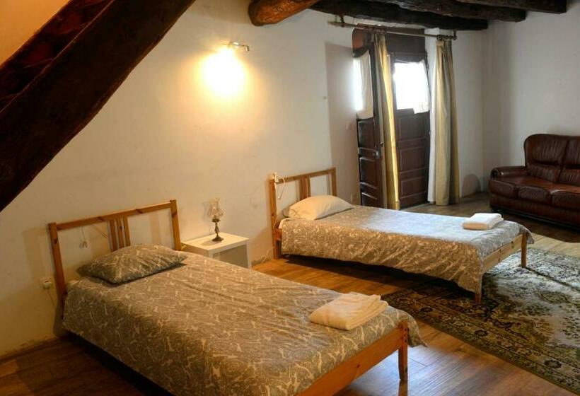 پانسیون Casa Das Pombas