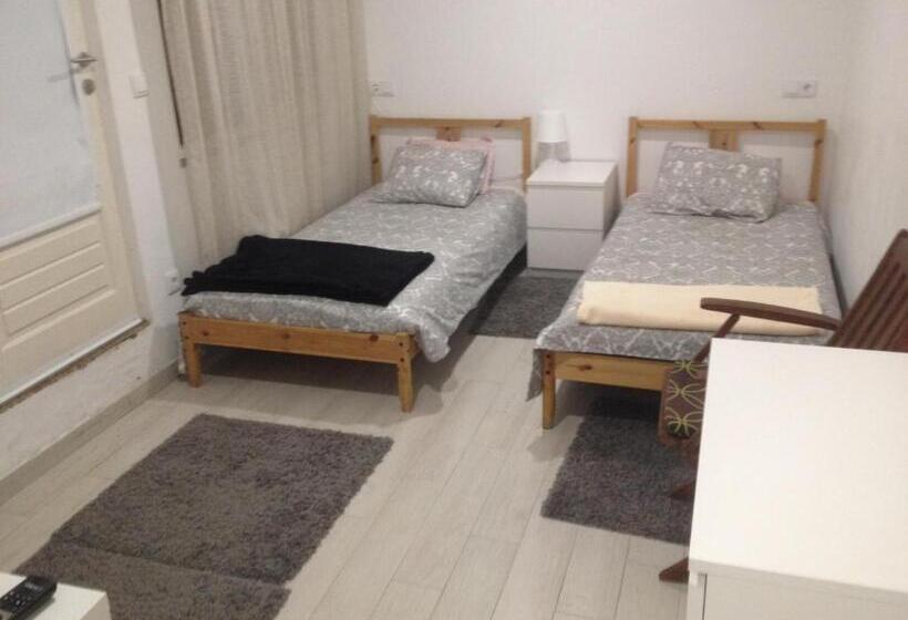 پانسیون Casa Das Pombas