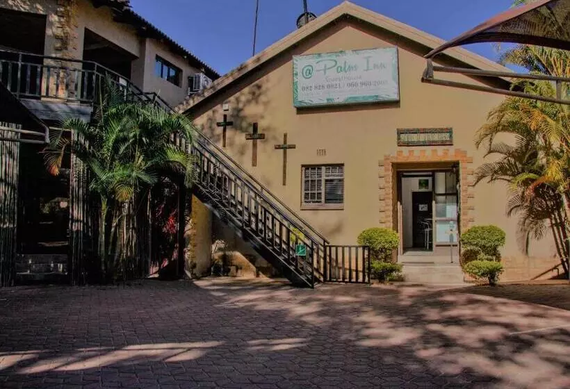 Majatalo Palm Inn Guesthouse