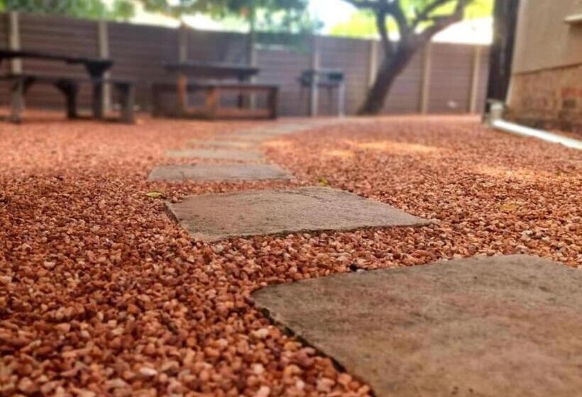 ペンション Palm Inn Guesthouse