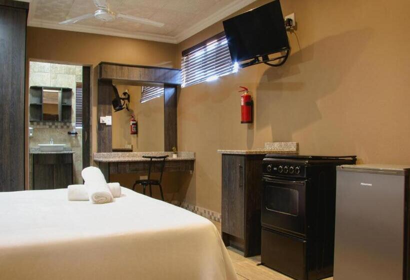 ペンション Palm Inn Guesthouse