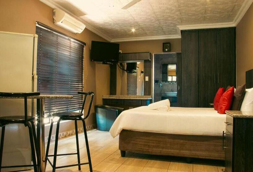 ペンション Palm Inn Guesthouse