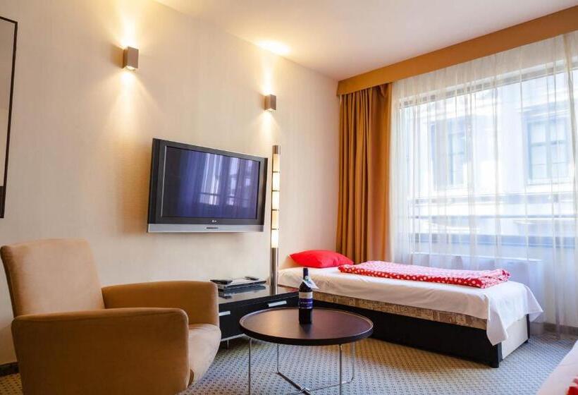 City Gardens Hotel & Wellness