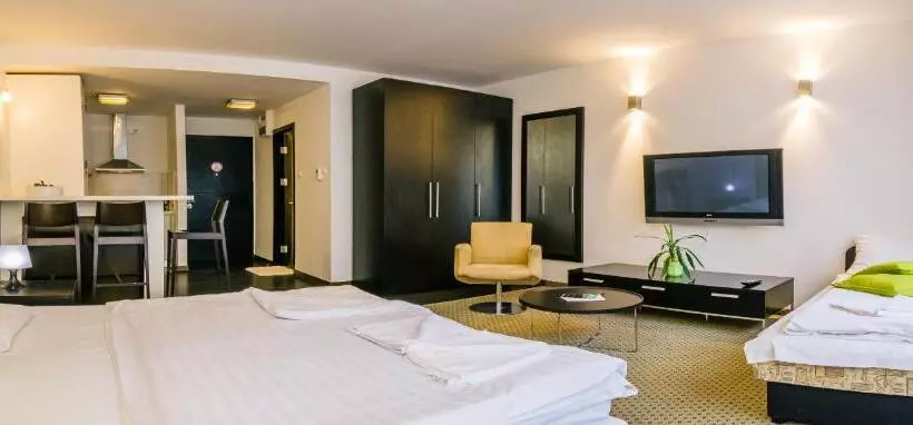 City Gardens Hotel & Wellness