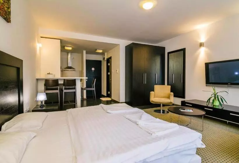 City Gardens Hotel & Wellness